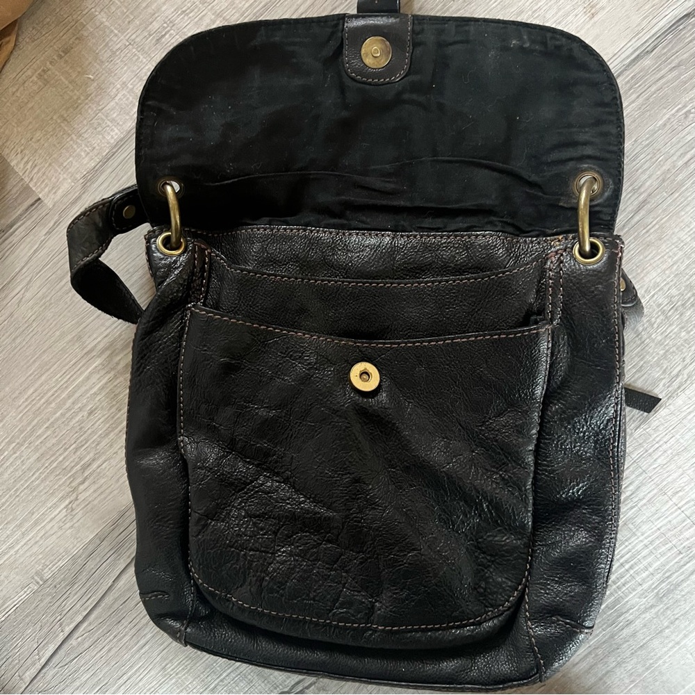 Vintage Fossil Leather Shoulder Bag - Picture 3 of 11